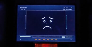 La interfaz técnica confunde con brillo