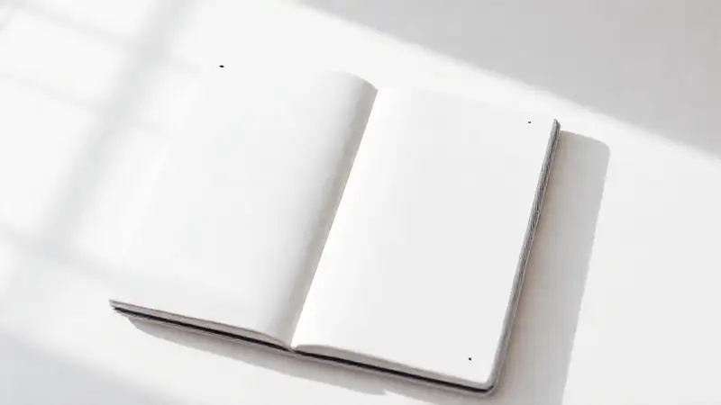 Una libreta minimalista ofrece calma visual